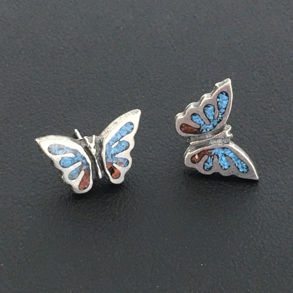 Vintage 80’s Turquoise Butterfly Stud Earrings Chip Inlay Boho Western Retro - Picture 2 of 11